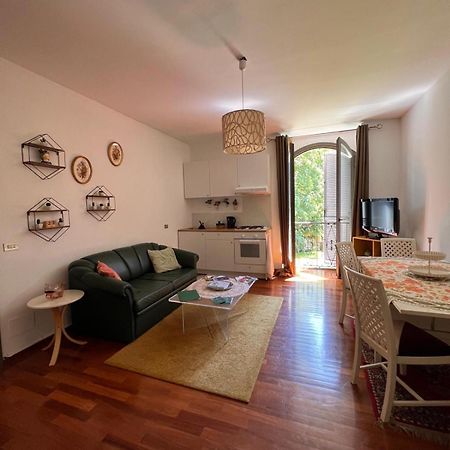 Appartamento In Villa Storica Oleggio Castello ภายนอก รูปภาพ
