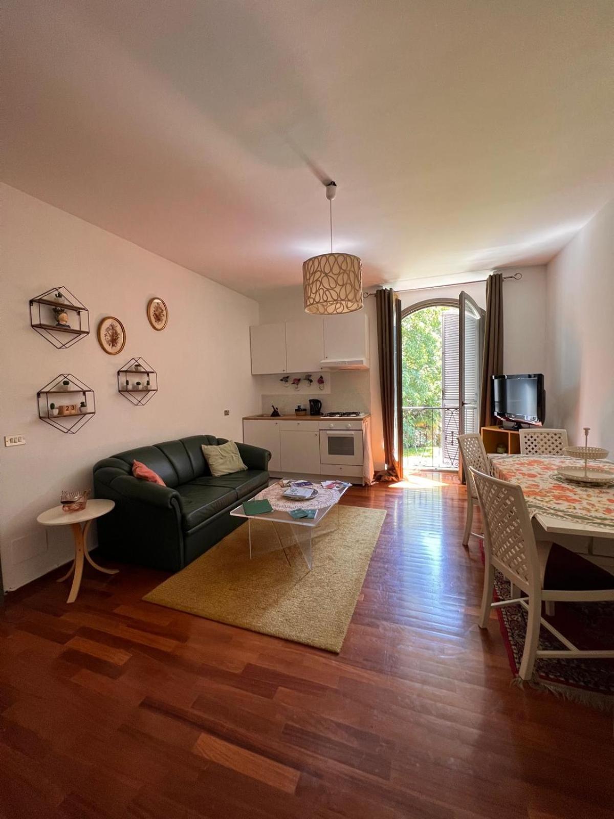Appartamento In Villa Storica Oleggio Castello ภายนอก รูปภาพ
